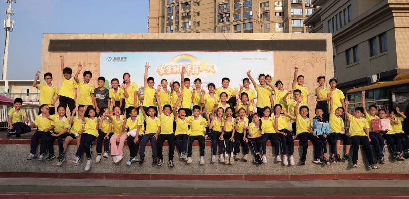 ���߽��ģ������ⳡ������ʽ���徲������������У������������������