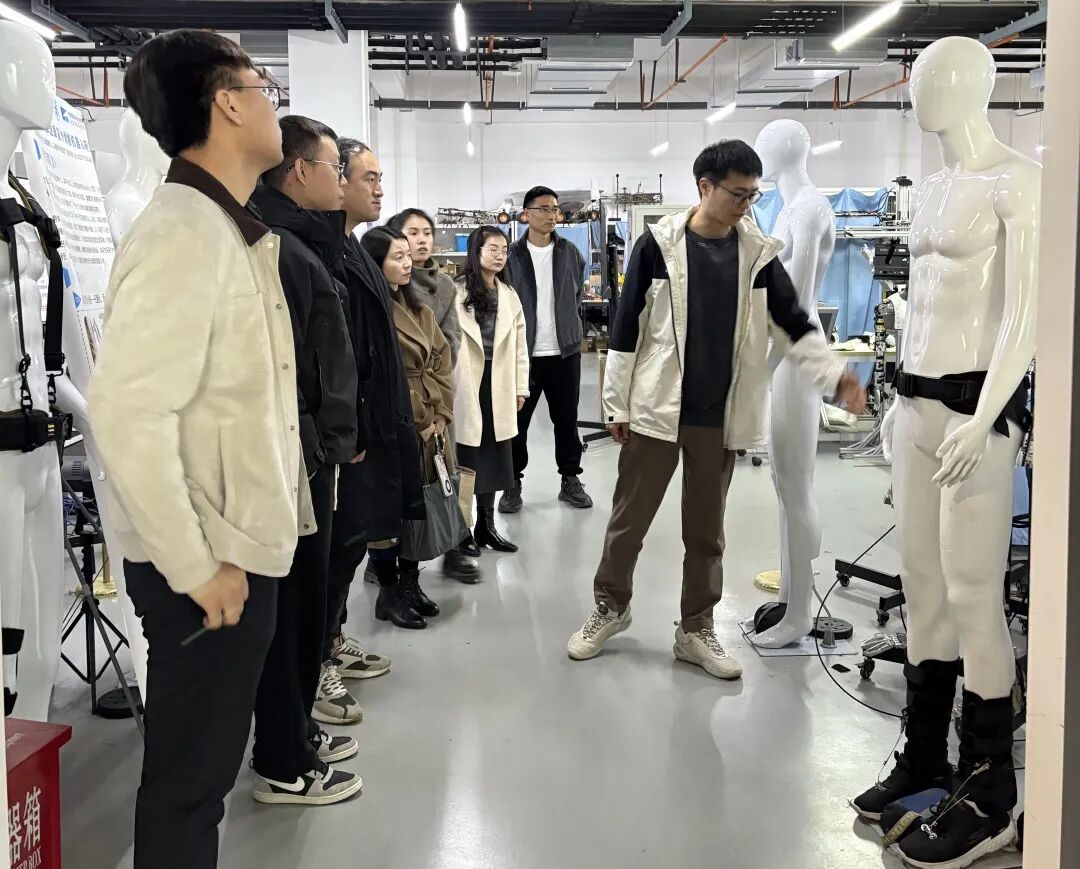 UU国际技术赴西安交通大学、西安电子科技大学发展深度合作互换，共探产学研协同发展